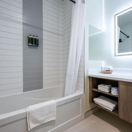 Leelas Villa Inn Flesherton Экстерьер фото