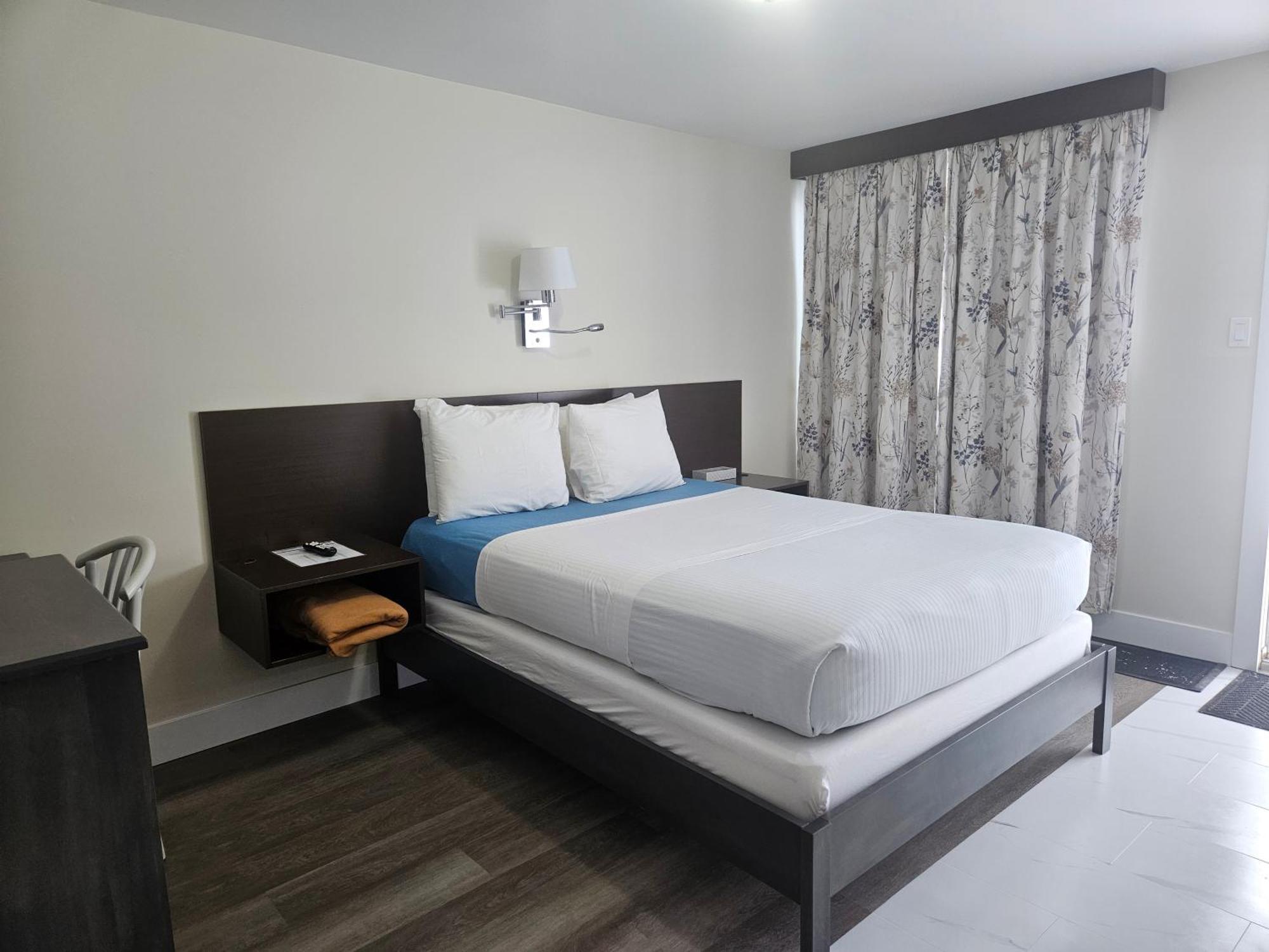 Leelas Villa Inn Flesherton Экстерьер фото